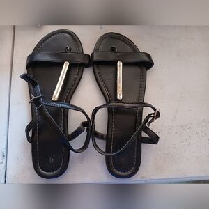 🌞🌸Summer Sale🌺🌼 Cute Black Sandals with Gold Accents